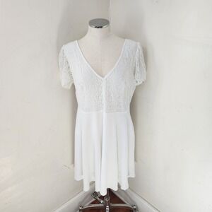 SHEIN Curve White Lace V-Neck Mini Dress Short Sleeve Button Back 1XL